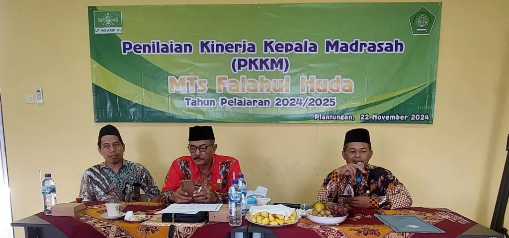Penilaian Kinerja Kepala Madrasah Tahun Pelajaran 2024-2025 di MTs. Falahul Huda Plantungan 3